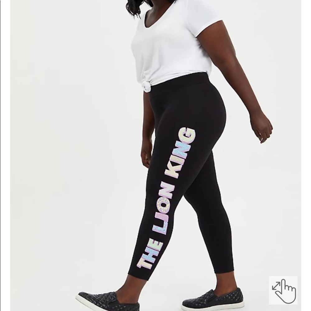 Plus size Torrid Disney Lion King Cropped Leggins NWT